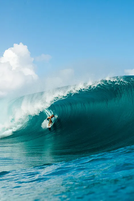 Owen Wright getting barrelled by a wave