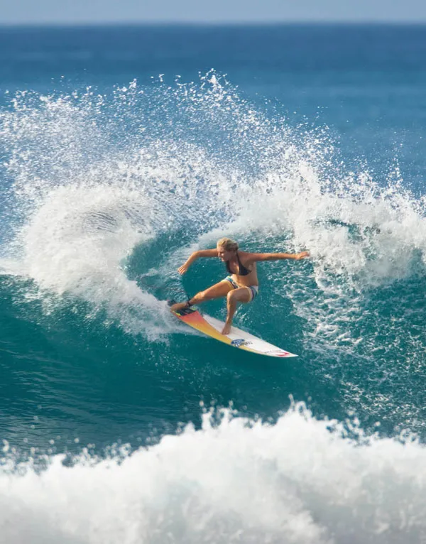 Stephanie Gilmore surfing for Rip Curl