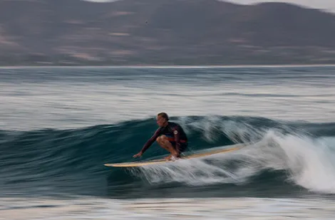 Tom Curren surfing for Rip Curl